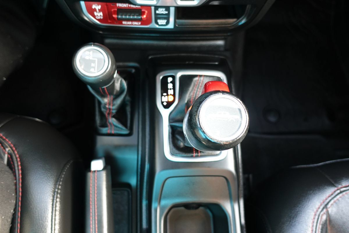 Used 2020 Jeep Gladiator Rubicon AWD/4WD image 57