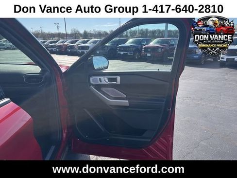 Used 2023 Ford Explorer Limited w/ Limited Technology Package AWD/4WD image 57