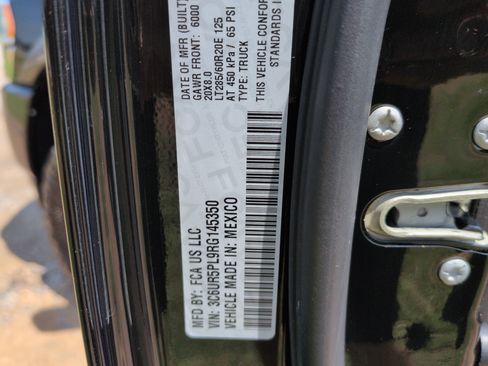 Used 2024 RAM 2500 Limited w/ Safety Group AWD/4WD image 29