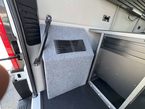 Used 2021 RAM ProMaster 1500 image 13