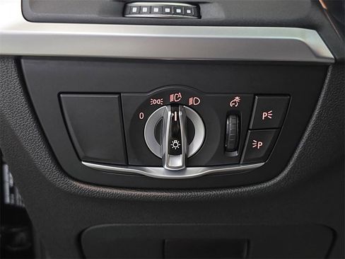 Used 2023 BMW X3 xDrive30i w/ Premium Package image 27