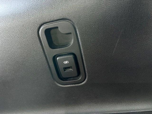 Used 2023 Chevrolet Traverse LT FWD image 43