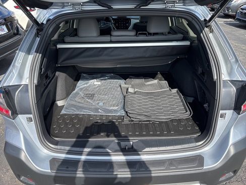 Certified 2025 Subaru Outback Limited image 26