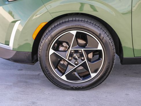 Used 2023 Kia Soul EX image 10