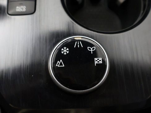 Used 2021 Nissan Rogue SV image 46