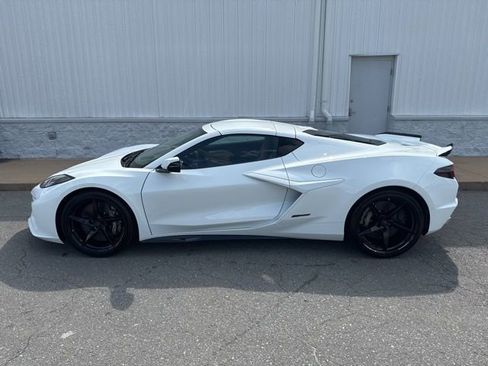 New 2025 Chevrolet Corvette E-Ray image 8