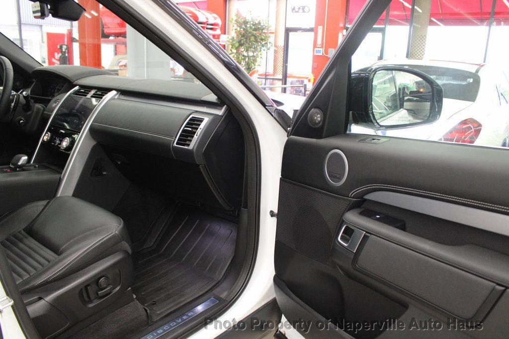 Used 2025 Land Rover Discovery Dynamic SE AWD/4WD image 42