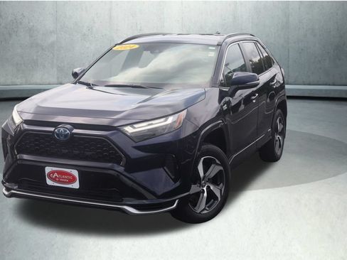 Used 2024 Toyota RAV4 SE AWD/4WD image 19