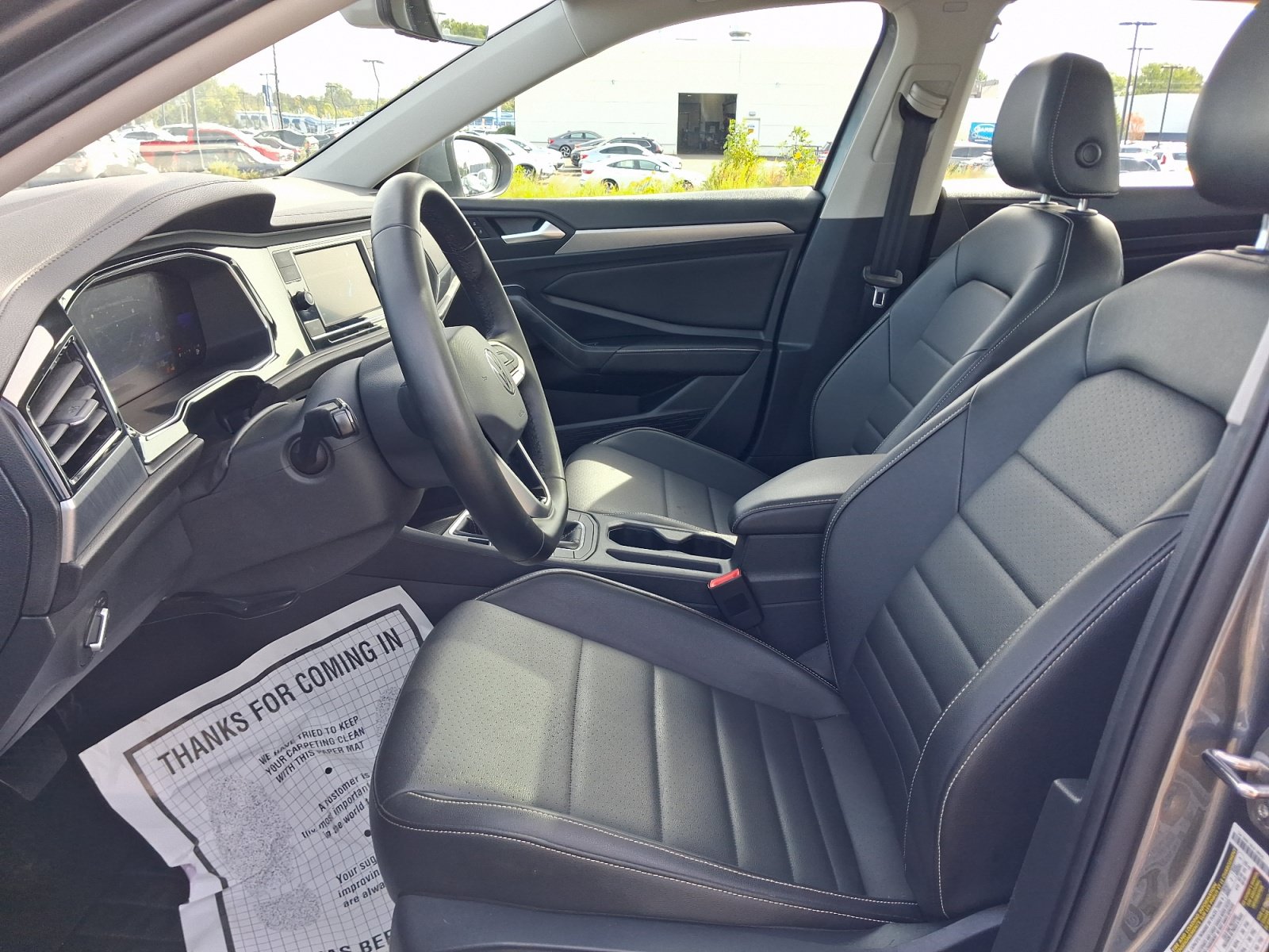 Used 2022 Volkswagen Jetta SE FWD image 5