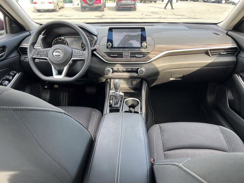 Used 2023 Nissan Altima 2.5 SV image 23