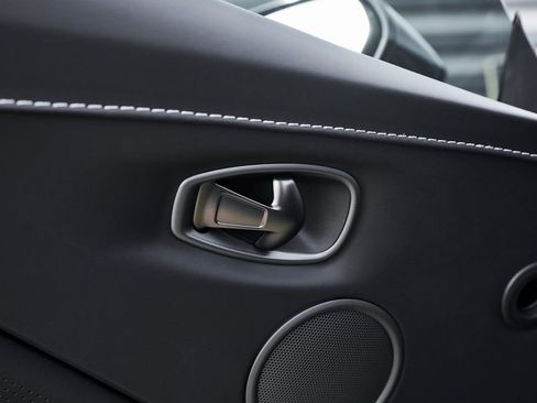 Used 2023 Aston Martin V12 Vantage image 37