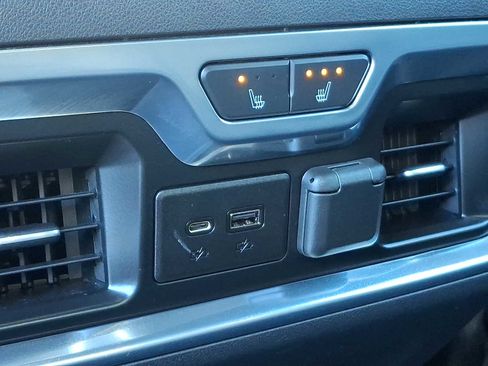 Used 2020 GMC Sierra 1500 SLT w/ SLT Premium Plus Package image 13