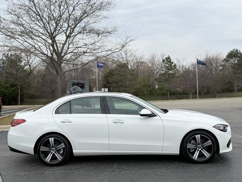 Used 2022 Mercedes-Benz C 300 Sedan image 8