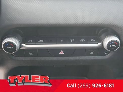Used 2024 MAZDA CX-50 AWD 2.5 S w/ Premium Package image 31