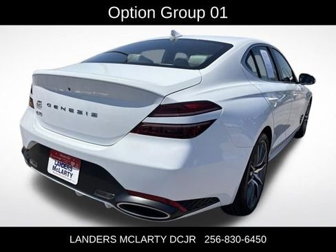 Used 2024 Genesis G70 2.5T RWD image 7