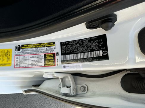 Used 2023 Lexus ES 300h F Sport FWD image 27