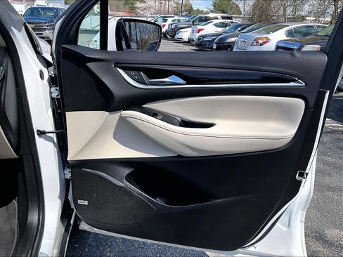 Used 2023 Buick Enclave Essence w/ Experience Buick Package image 12