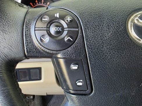 Used 2012 Toyota Sequoia SR5 RWD image 26