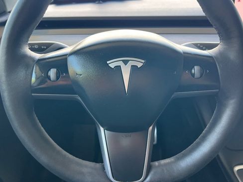 Used 2023 Tesla Model Y Performance AWD/4WD image 29