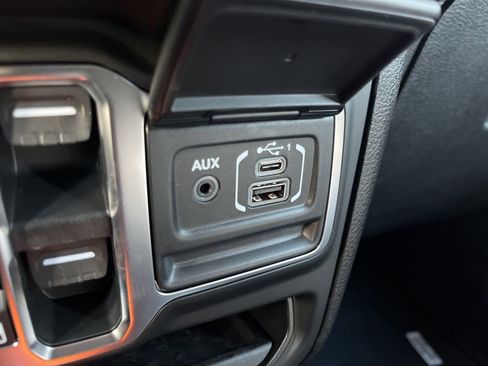 New 2026 Jeep Gladiator Sport image 40