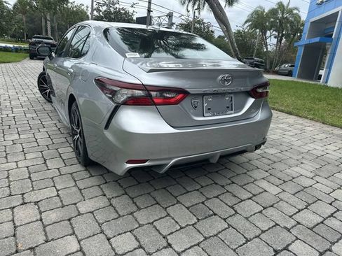 Used 2024 Toyota Camry SE FWD image 12
