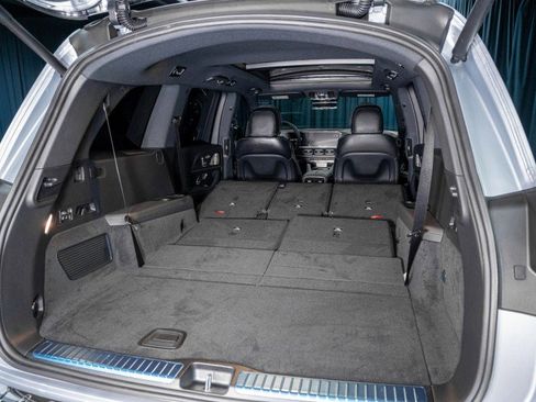New 2026 Mercedes-Benz GLS 580 4MATIC image 8