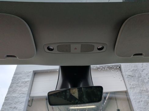 Used 2024 Tesla Model Y Long Range image 27