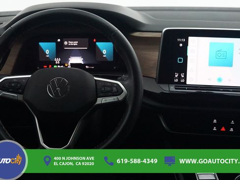 Used 2024 Volkswagen Atlas SE FWD image 5