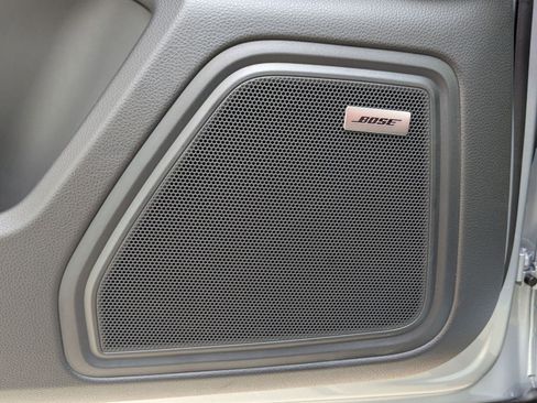 New 2026 Porsche Macan image 14