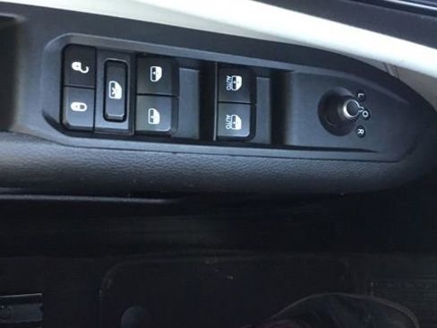 Certified 2025 Jeep Compass Limited AWD/4WD image 20