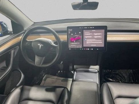 Used 2023 Tesla Model Y Long Range AWD/4WD image 15