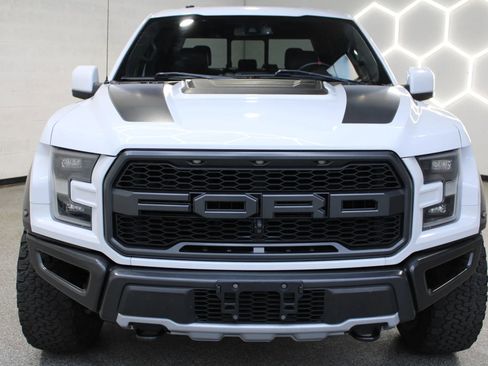 Used 2018 Ford F150 Raptor w/ Equipment Group 802A Luxury AWD/4WD image 8