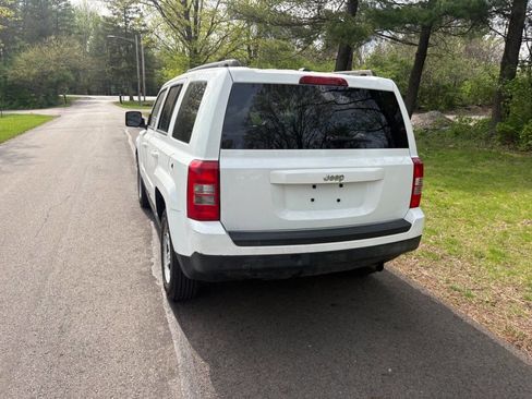 Used 2016 Jeep Patriot Sport w/ Power Value Group image 6
