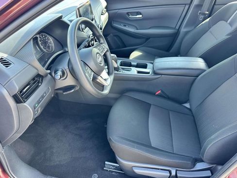 Used 2025 Nissan Sentra SV FWD image 6