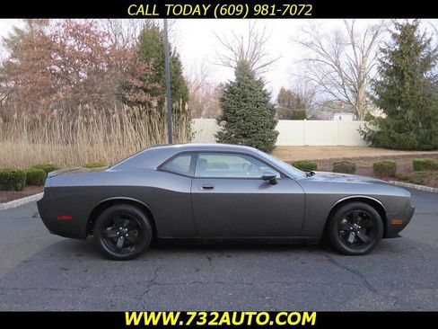 Used 2009 Dodge Challenger R/T image 4