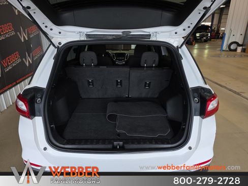 Used 2018 Chevrolet Equinox LT FWD image 10
