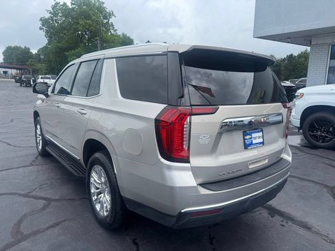 Used 2022 GMC Yukon SLT w/ SLT Luxury Package AWD/4WD image 7