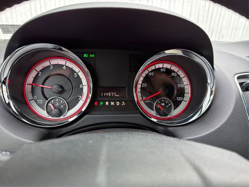Used 2018 Dodge Grand Caravan SE FWD image 19