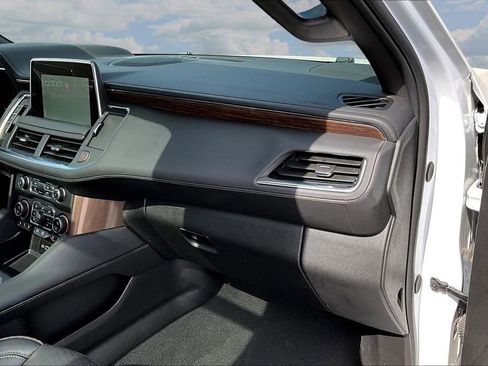 Used 2024 Chevrolet Tahoe High Country w/ Premium Package image 28