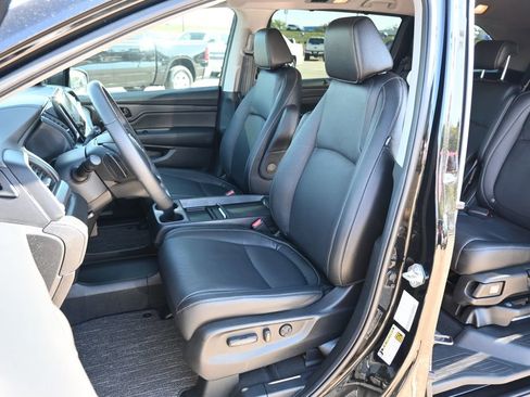 Used 2024 Honda Odyssey EX-L image 16