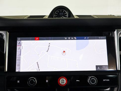 Used 2025 Porsche Macan Turbo AWD/4WD image 13