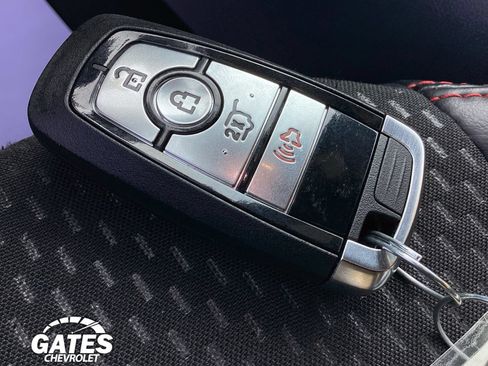 Used 2025 Ford Escape ST-Line AWD/4WD image 24