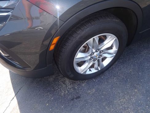 Used 2019 Chevrolet Blazer LT image 3