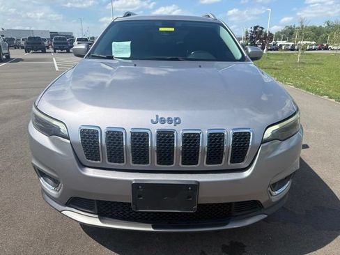 Used 2020 Jeep Cherokee Limited FWD image 3