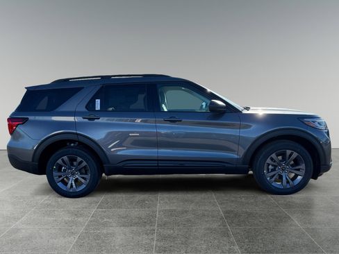 New 2026 Ford Explorer Active w/ Active Comfort Package image 6