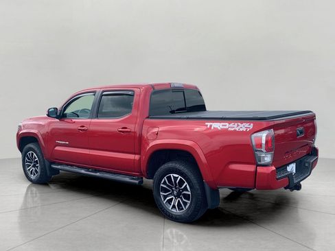 Used 2022 Toyota Tacoma TRD Sport AWD/4WD image 5