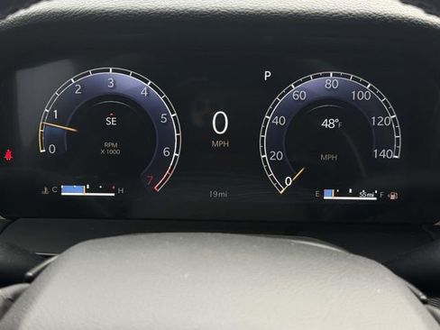 New 2025 Jeep Grand Cherokee L Altitude image 17