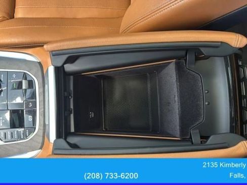 Used 2022 BMW X7 xDrive40i w/ Premium Package AWD/4WD image 36