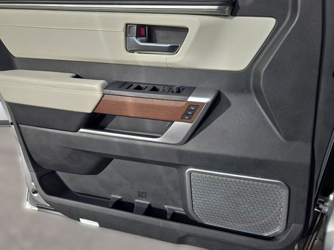 Used 2024 Toyota Sequoia Capstone image 19