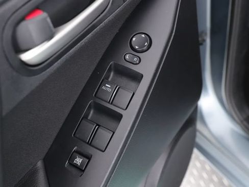 Used 2013 MAZDA MAZDA3 i Touring FWD image 18